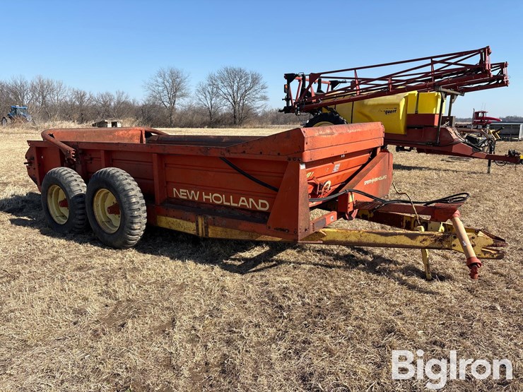 new-holland-791-image-3