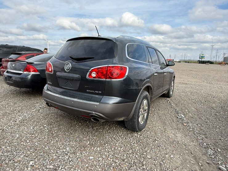2012-buick-enclave-image-4