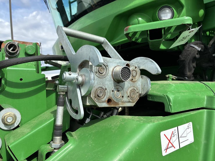 2014-john-deere-s680-image-7