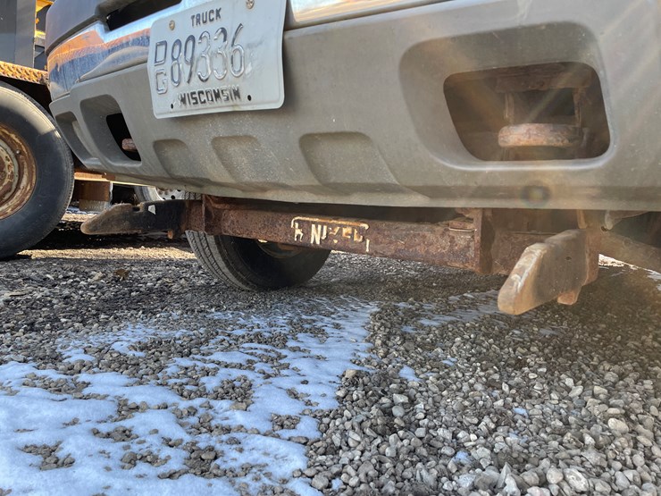 2003-chevrolet-3500-image-11