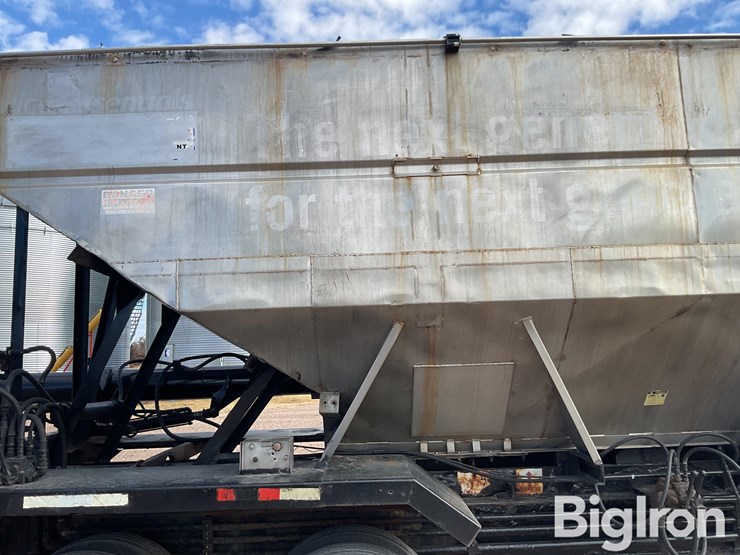 2001-magnolia-trailer-image-16