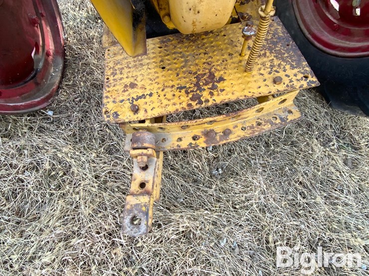 case-cc-2wd-tractor-image-13