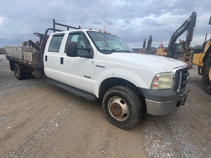 ford-f350-xlt-image-4