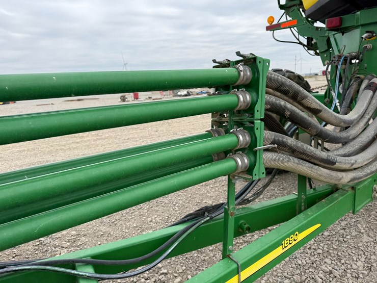 john-deere-1890-image-34