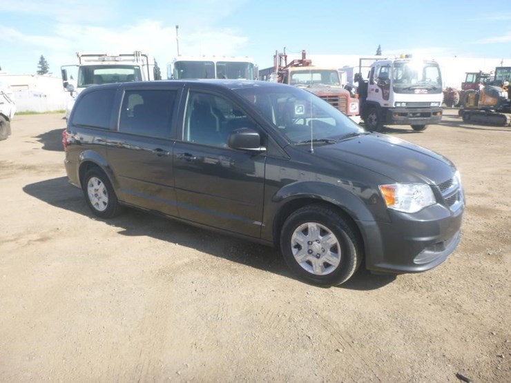 2012-dodge-grand-caravan-image-2