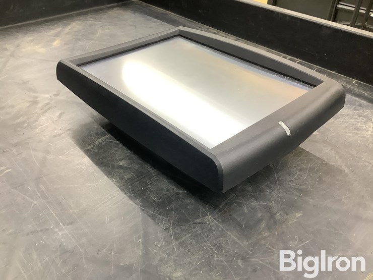 2017-case-ih-700-image-3