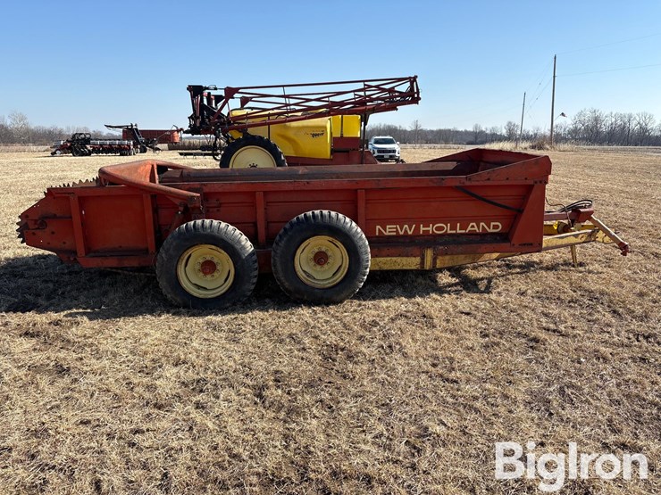 new-holland-791-image-4