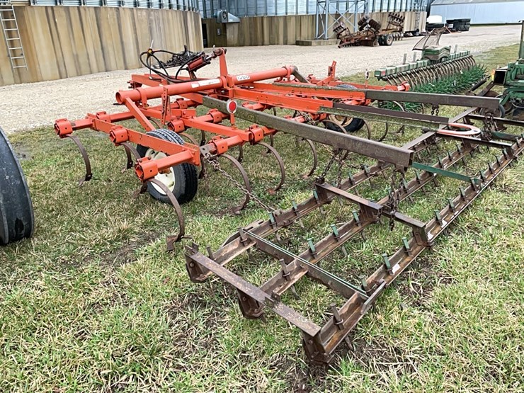 tag-#220,-12.5'-ac-1200-field-cultivator-w/3-bar-harrow-image-10