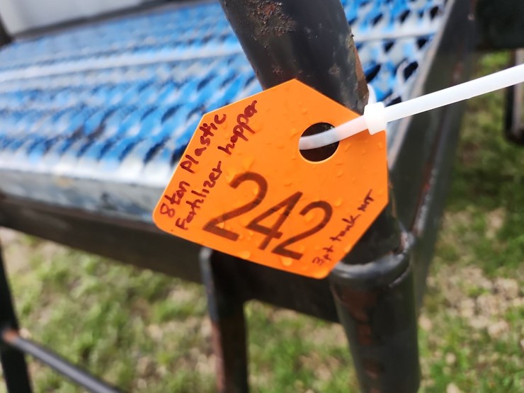 tag-#242,-8-ton-plastic-fertilizer-hopper-image-2