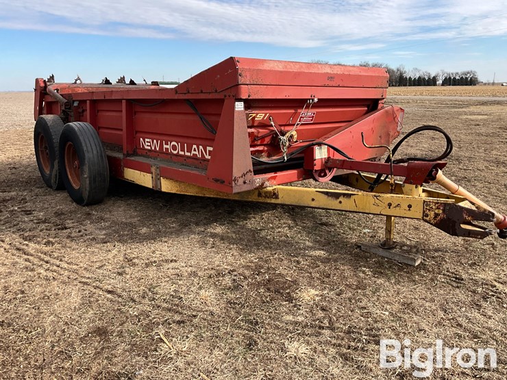 new-holland-791-image-3