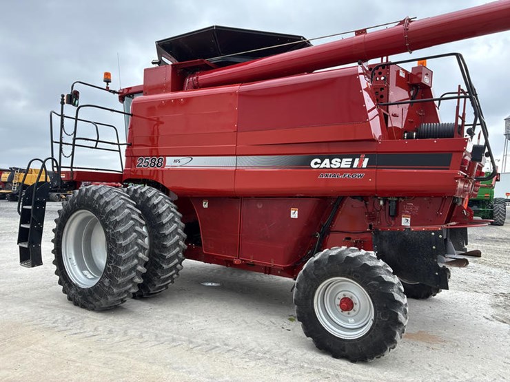2008-case-ih-2588-image-9