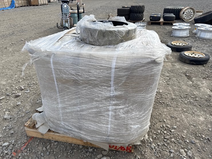 #37446-•-unused-18x15-mud-buggy-tires-inv#-37446-image-5