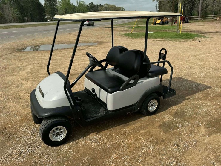 club-car-4-seater-golf-cart---battery-charger-included-image-1