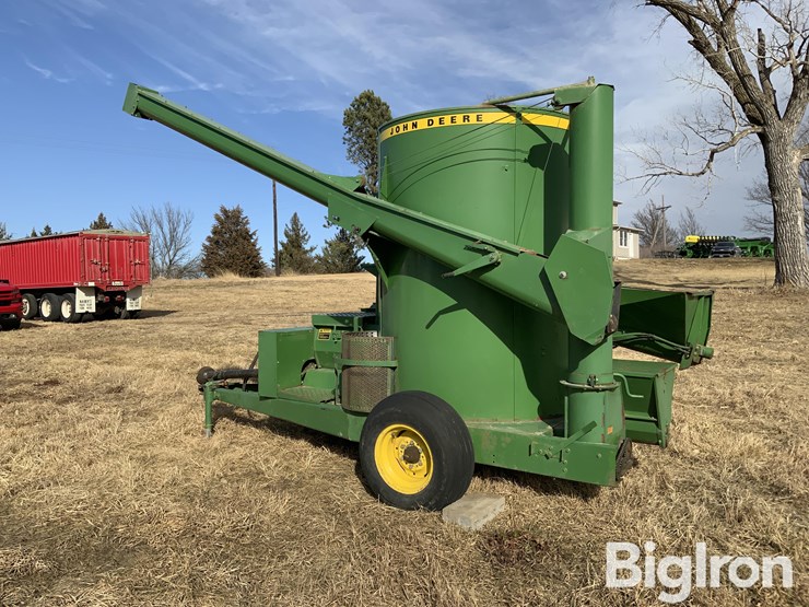 john-deere-700-image-7