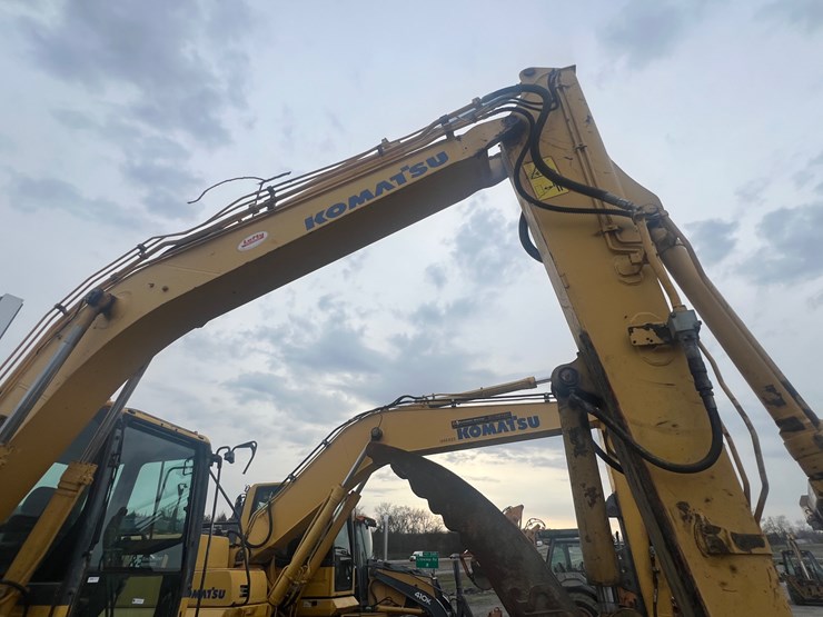 2011-komatsu-pc130-8-image-23