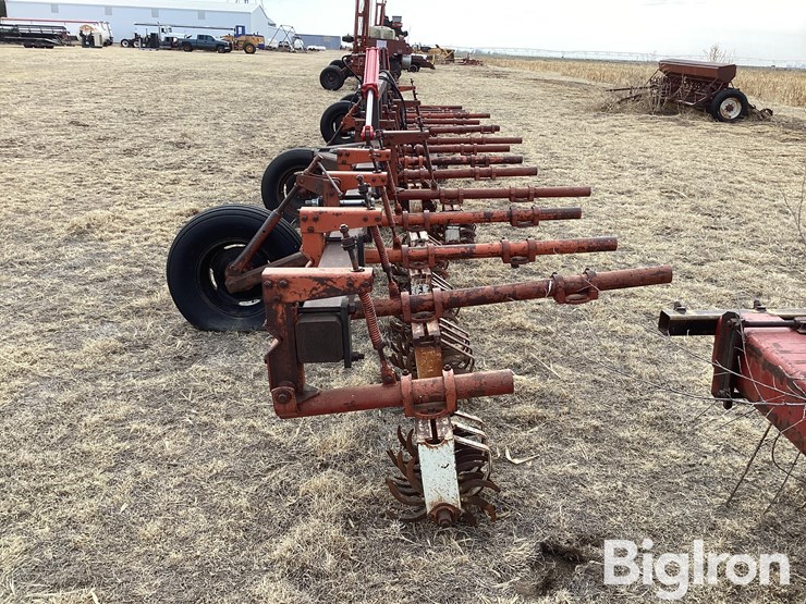 lilliston-40’-17r15-cultivator-image-8