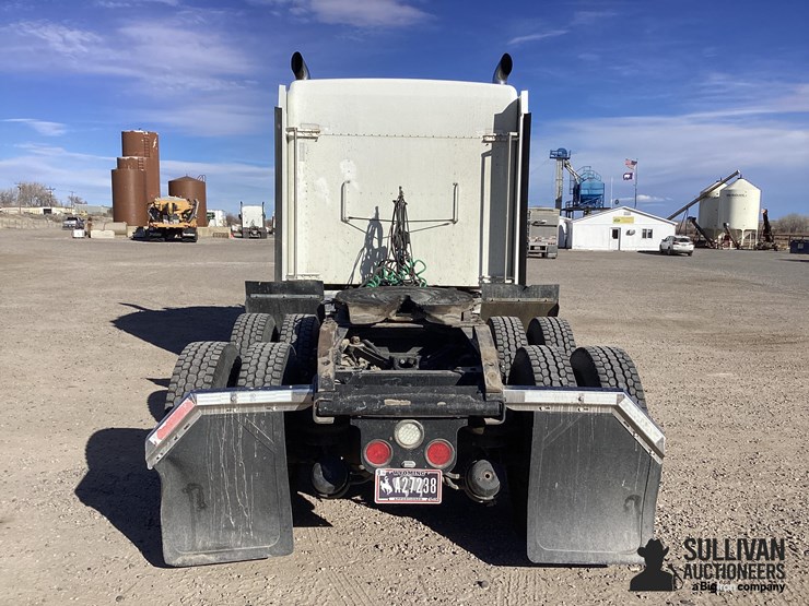 2011-kenworth-t800-image-6