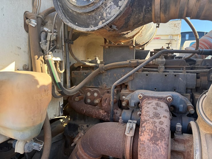 1993-peterbilt-377-image-19