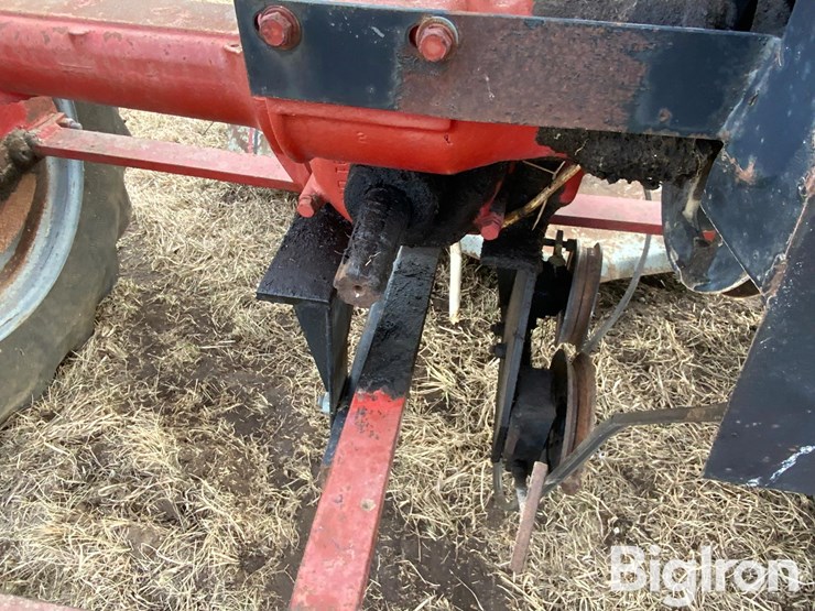 mccormick-farmall-b-2wd-tractor-w/mower-image-10