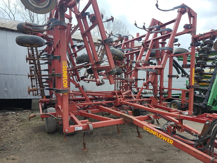 tag-#172,-54'-sunflower-field-cultivator-image-15