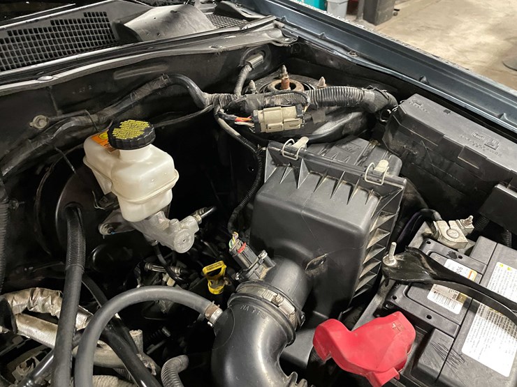 2011-ford-escape-image-43