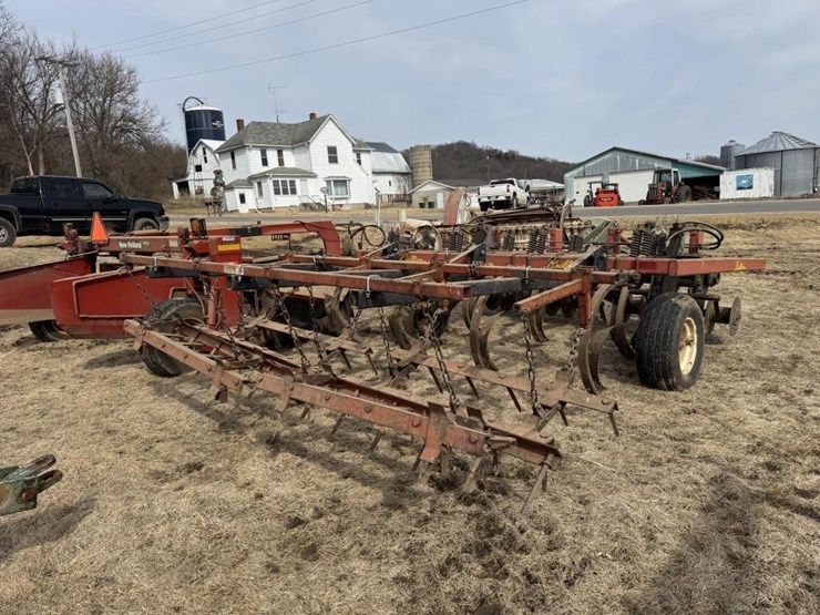 brillion-7-shank-chisel-plow-image-4