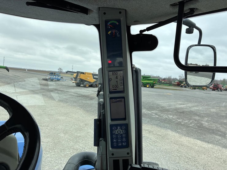 2013-new-holland-t9.505-image-73