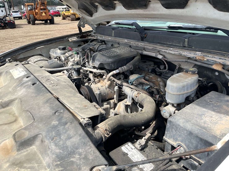 2010-chevrolet-silverado-3500-image-6