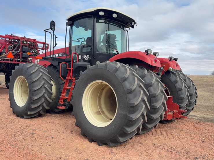 2017-versatile-375-tractor-image-5