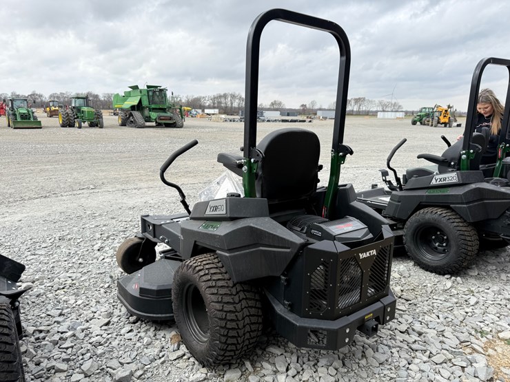 #6-•-unused-yakta-yxr610-61"-zero-turn-mower-197116-inv#-40694-image-5