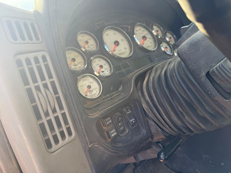 2012-international-prostar-image-30