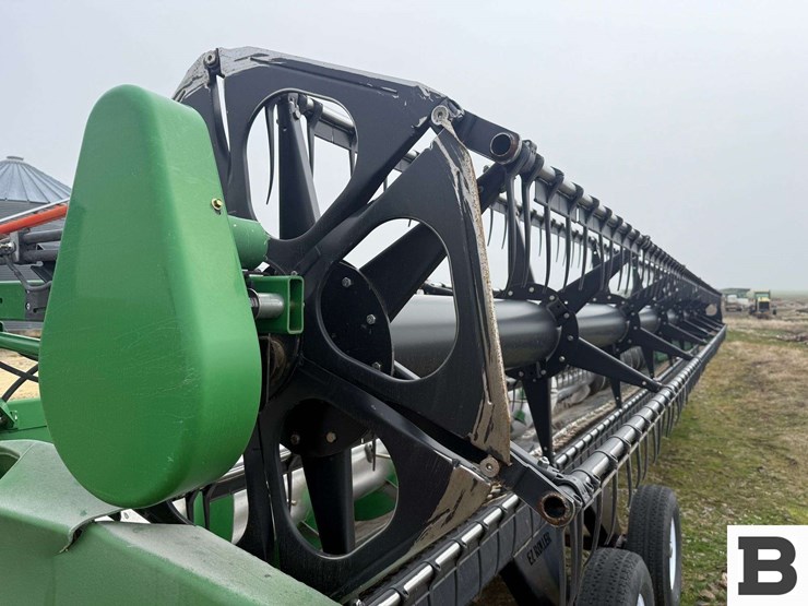 john-deere-635f-image-11