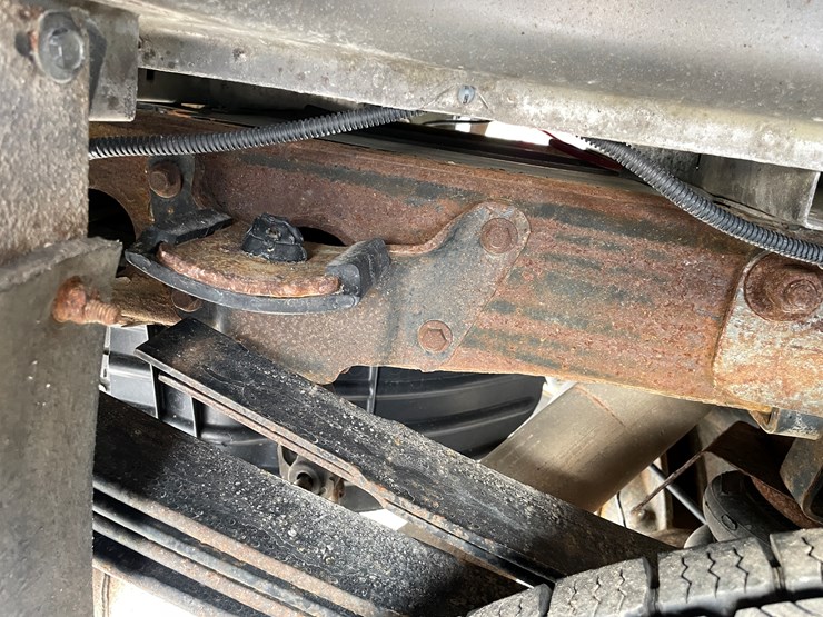 2012-chevrolet-3500hd-image-63