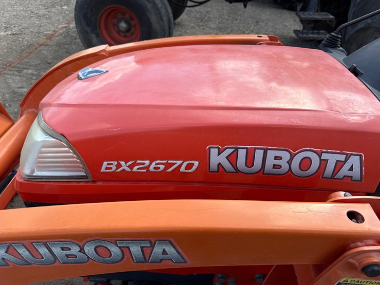 2013-kubota-bx2670-image-13