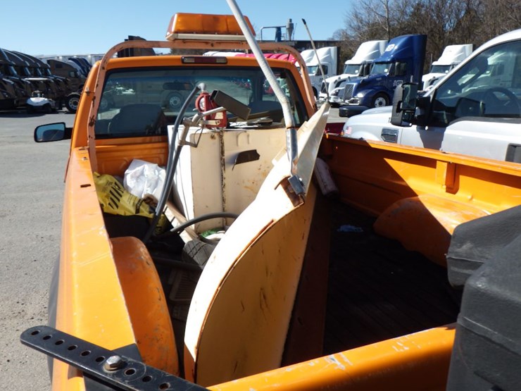 1999-gmc-k2500-image-12