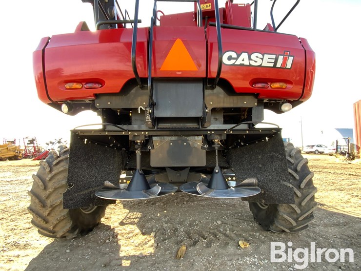 2010-case-ih-7088-image-12