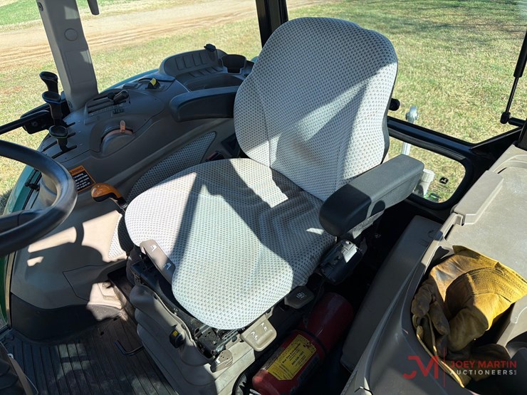 john-deere-6120e-image-24