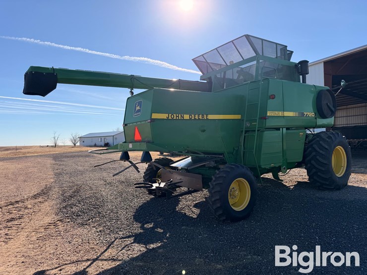 1988-john-deere-7720-titan-ii-image-5