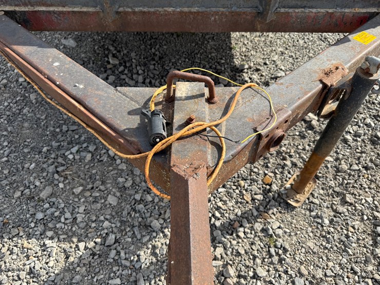 #38649-•-10’-s/a-utility-trailer-image-21