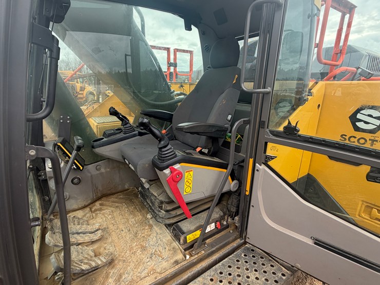 volvo-ec380el-image-22