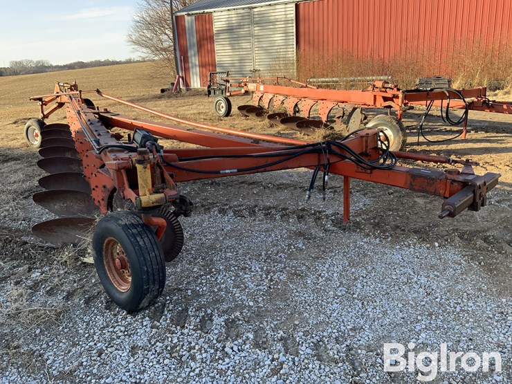 case-8-bottom-plow-image-3