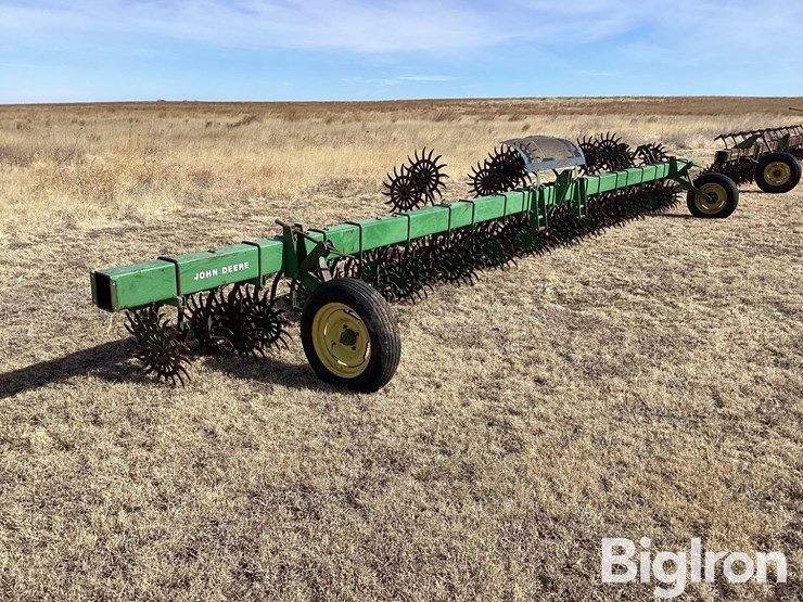 john-deere-30-image-3