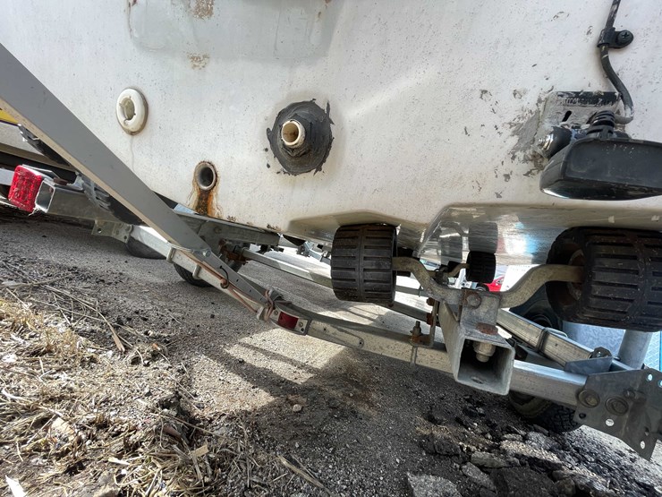 #1436-•-1992-glasstream-145-deluxe-14'-boat-(no-title)-(of)-image-17