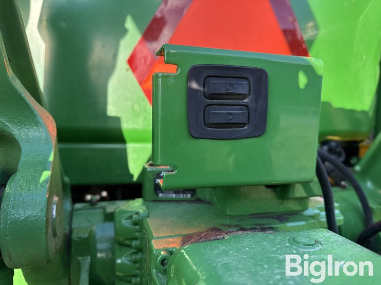 2013-john-deere-8360r-image-16