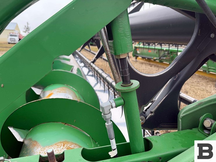 john-deere-635f-image-33