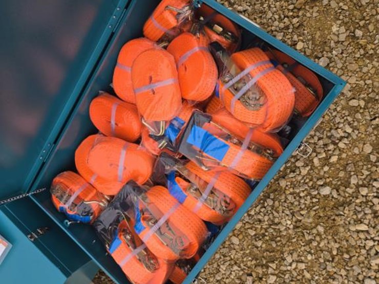 #8104-•-new-landhonor-ratchet-tie-down-&-flatpack-tool-box-image-4