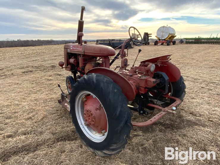 mccormick-farmall-b-2wd-tractor-w/mower-image-7