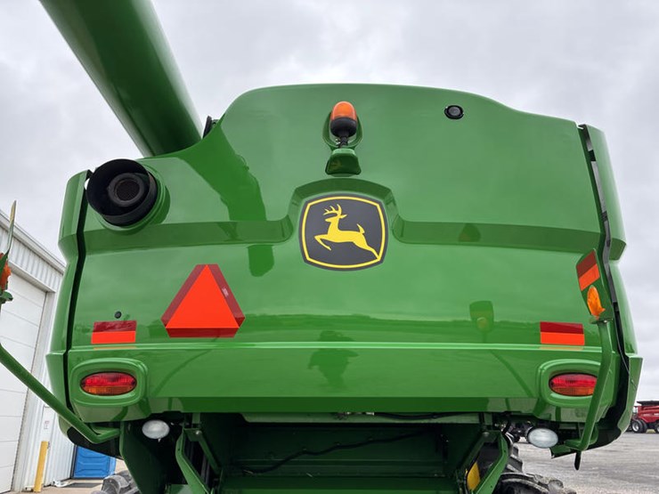 2014-john-deere-s660-image-15