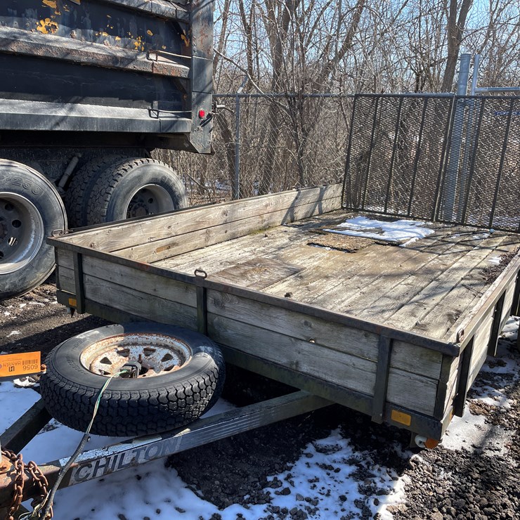 #6056 • 2001 Chilton Single Axle Utility Trailer (No Title)
