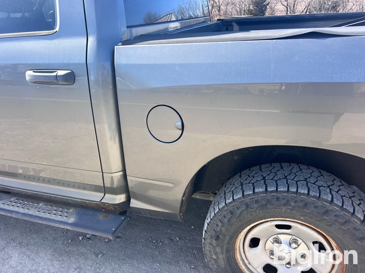 2013-dodge-1500-image-11